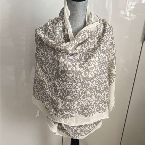 GIORGIO PASSIGATTI Italian Large Cream Taupe Pattern Scarf 27x82 - Picture 6 of 9